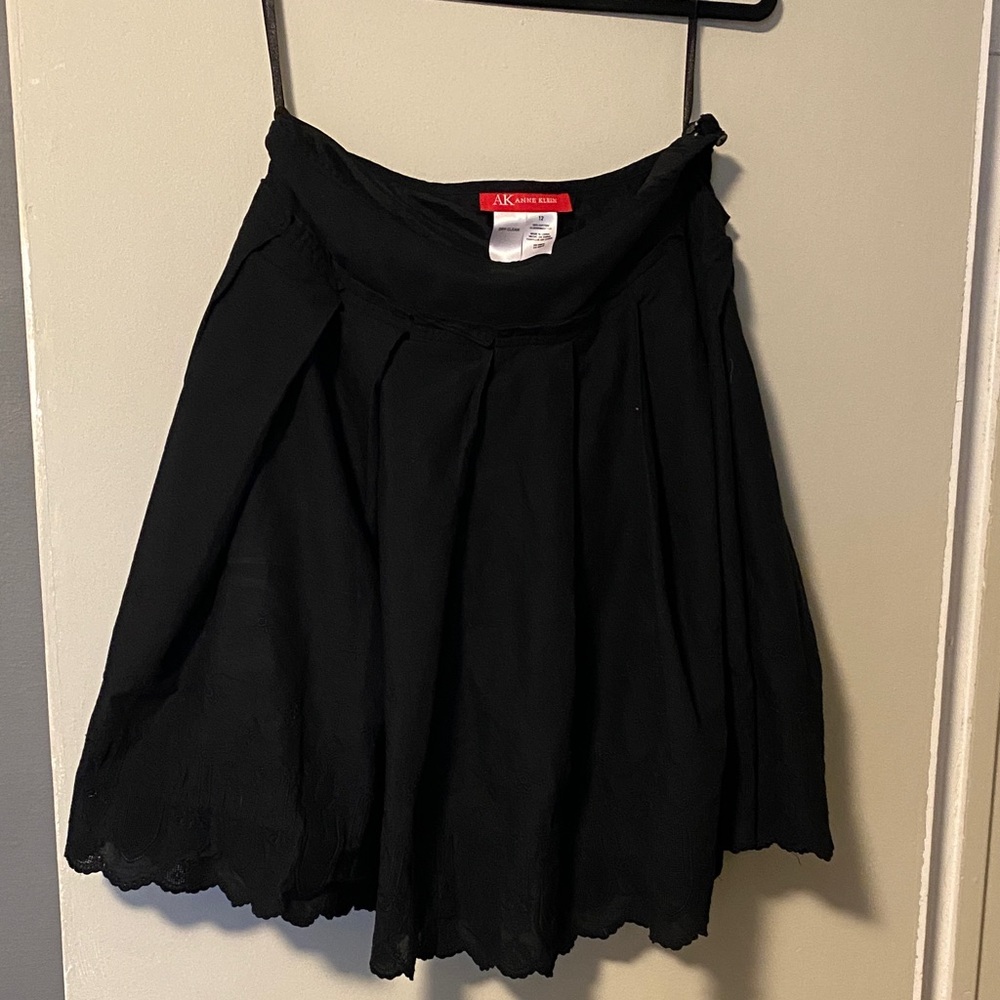 Anne Klein Elegant Black A-Line Skirt